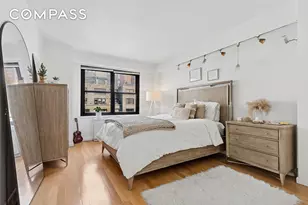 220 E 57th St, New York City, NY 10022 - Photo 4