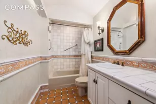 228 W 21st St, New York City, NY 10011 - Photo 8