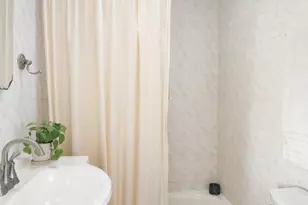 380 Sackett St, New York City, NY 11231 - Photo 16