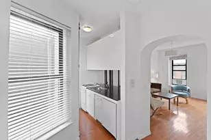 317 E 18th St, New York City, NY 10003 - Photo 4