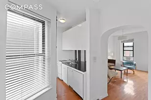 317 E 18th St, New York City, NY 10003 - Photo 4