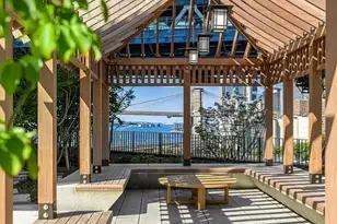 252 South St, New York City, NY 10002 - Photo 22