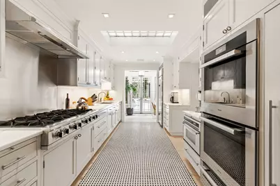 116 E 70th Street, New York City, NY 10021 - Photo 4