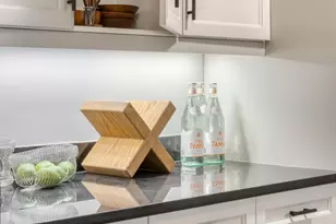 155 W 68th St, New York City, NY 10023 - Photo 4