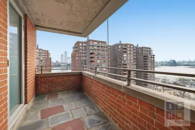 573 Grand Street #D1504, New York City, NY 10002 - Photo 8