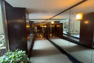 225 E 57th St, New York City, NY 10022 - Photo 18