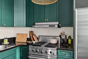 102 E 22nd St, New York City, NY 10010 - Photo 8