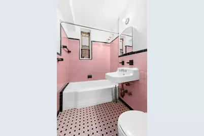 243 McDonald Avenue #1D, Brooklyn, NY 11218 - Photo 4