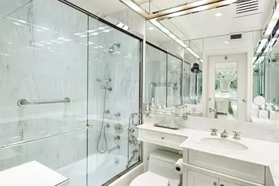 35 E 76th Street #1604, New York, NY 10021 - Photo 4