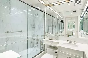 35 E 76th St, New York City, NY 10021 - Photo 4