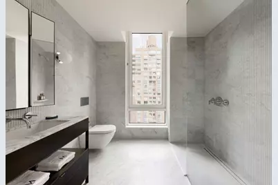 135 E 47th Street #26B, New York, NY 10017 - Photo 24