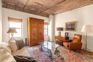 205 W 57th St, New York City, NY 10019 - Photo 2