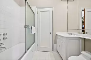 1125 Park Ave, New York City, NY 10128 - Photo 12