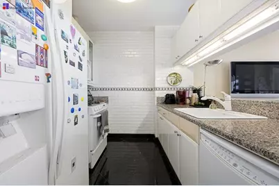 200 Riverside Boulevard #10-L, New York, NY 10069 - Photo 4