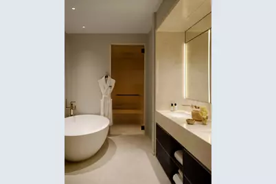 685 5th Avenue #22A, New York City, NY 10022 - Photo 4