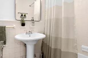 400 E 17th St, New York City, NY 11226 - Photo 6