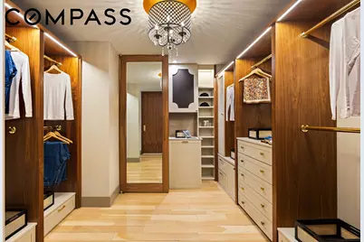 32 Gramercy Park S #12D, New York City, NY 10003 - Photo 4