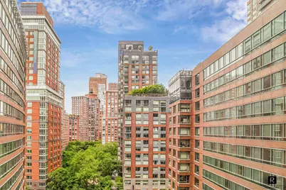 2 River Terrace #9-A, New York, NY 10282 - Photo 2