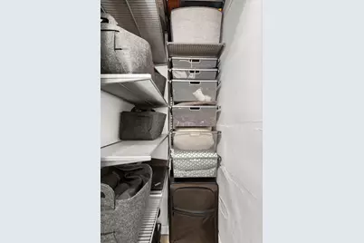 333 E 46th Street #9E, New York, NY 10017 - Photo 6