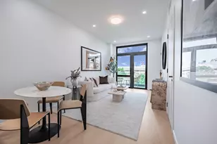 11-52 44th Dr, New York City, NY 11101 - Photo 2