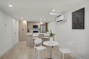 277 18th St, New York City, NY 11215 - Photo 36
