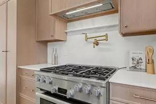 277 18th St, New York City, NY 11215 - Photo 18