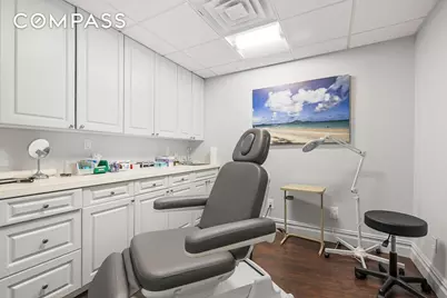 9 Prospect Park W #GRND, New York City, NY 11215 - Photo 4