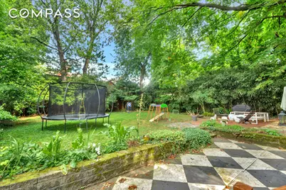 117 Tysen Street, New York, NY 10301 - Photo 12