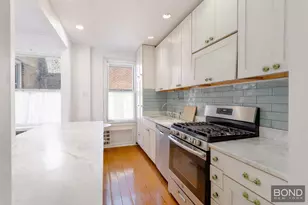 345 W 55th St, New York City, NY 10019 - Photo 2