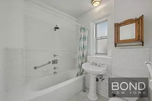 345 W 55th St, New York, NY 10019 - Photo 10