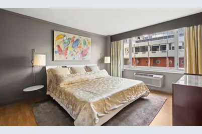 130 W 67th Street #6A, New York, NY 10023 - Photo 4