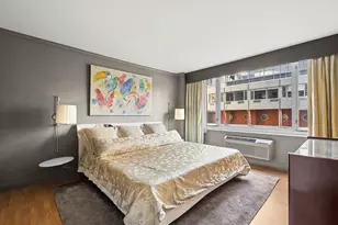 130 W 67th St, New York, NY 10023 - Photo 4