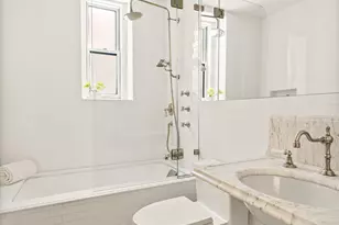 27 E 95th St, New York City, NY 10128 - Photo 12