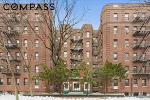 385 Argyle Rd, New York City, NY 11218 - Photo 24