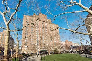 299 W 12th St, New York City, NY 10014 - Photo 14