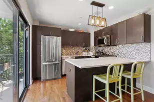 185 York St, New York City, NY 11201 - Photo 2