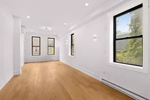 410 W 47th St, New York, NY 10036 - Photo 16