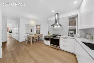 323 W 11th St, New York, NY 10014 - Photo 4