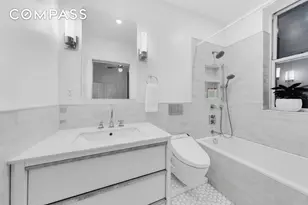 323 W 11th St, New York, NY 10014 - Photo 10