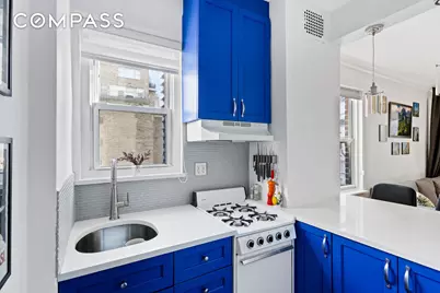 310 E 49th Street #9C, New York City, NY 10017 - Photo 8