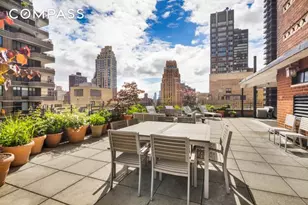 310 E 49th St, New York City, NY 10017 - Photo 12