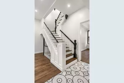 383 W End Avenue, New York City, NY 10024 - Photo 4