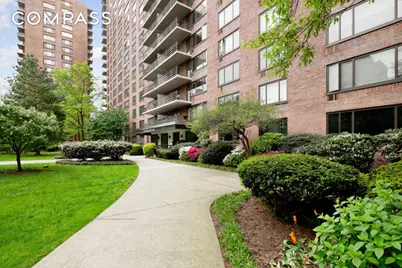 392 Central Park W #2N, New York City, NY 10025 - Photo 8