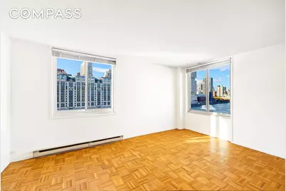 555 Main Street #1204, New York City, NY 10044 - Photo 2