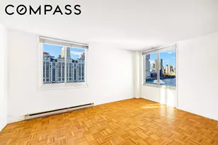 555 Main St, New York City, NY 10044 - Photo 2
