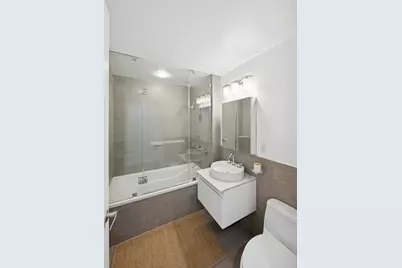 50 W 15th Street #2D, New York City, NY 10011 - Photo 18