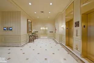 340 W 57th St, New York City, NY 10019 - Photo 10