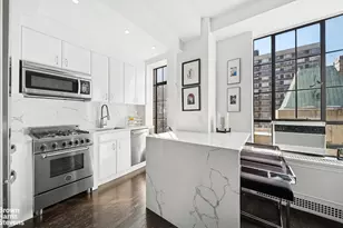 340 W 57th St, New York City, NY 10019 - Photo 4