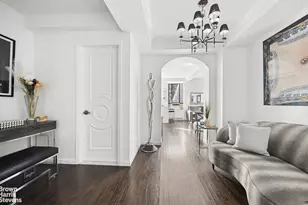 340 W 57th St, New York City, NY 10019 - Photo 2