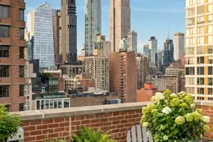 201 E 25th St, New York City, NY 10010 - Photo 8